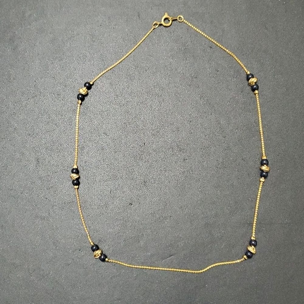 Gold tone dainty bead necklace 17" - Picture 2 of 10